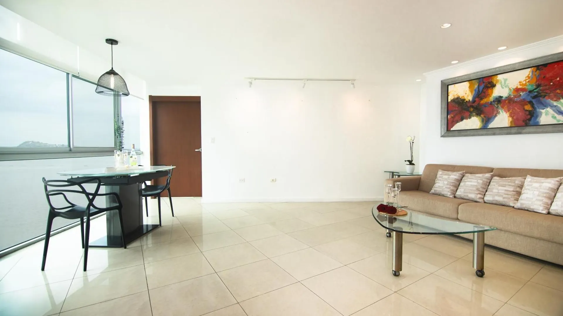 Suite 7 Riverfront, river view, グアヤキル エクアドル